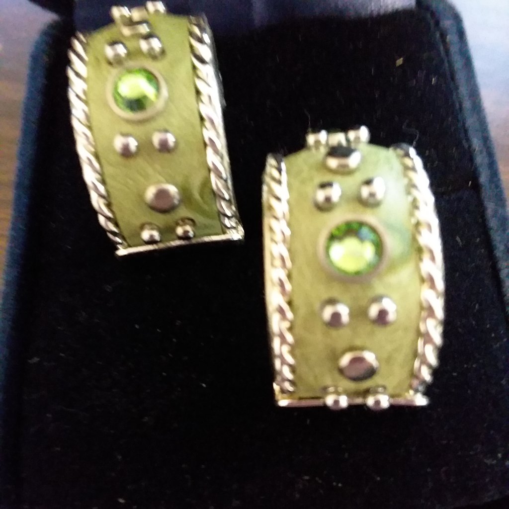 Montana Silversmiths Lime Green W Lime Green Crystal Montana Silversmiths Lime Green W Lime Green Crystal